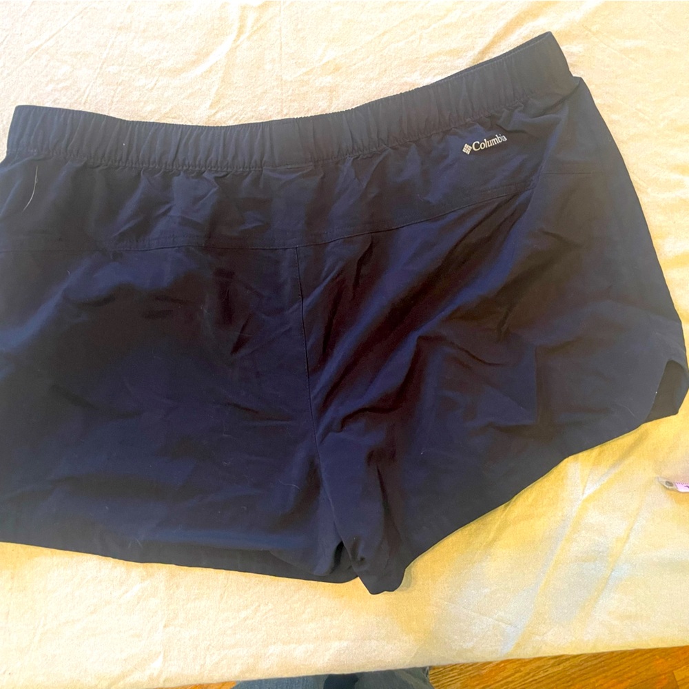 Columbia Women's Blossom Bay Black Shorts Omni-Shade 30 UPF Unlined Size Large